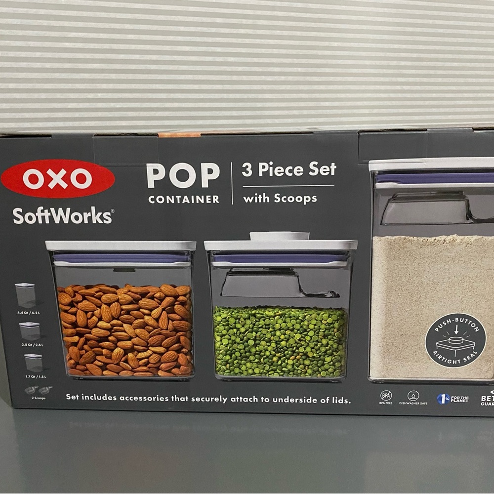 Brand new OXO pop containers 3 piece set + 2 scoops